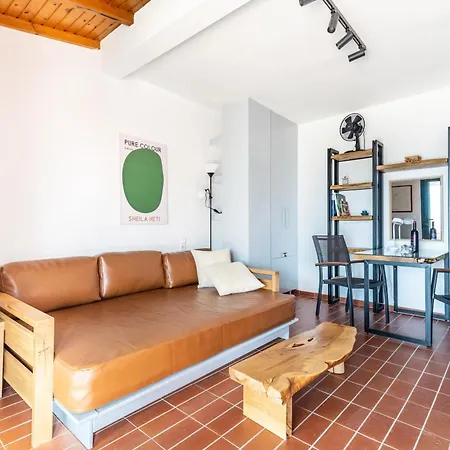 Loft Near The Airport With Seaview *